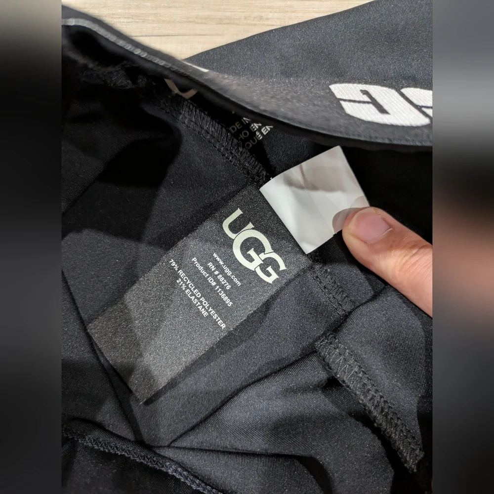 UGG 1136895 Tar Mckena Logo Leggings Black XS - Picture 7 of 9